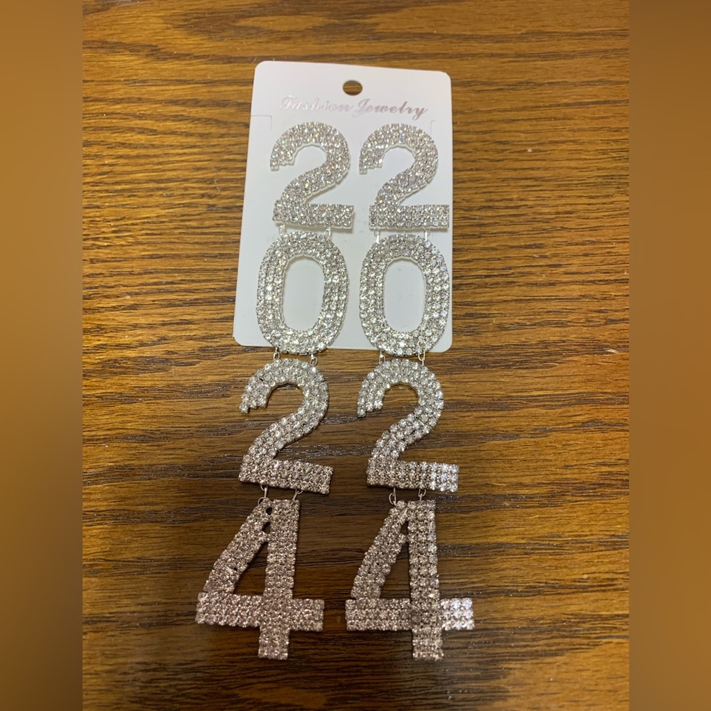 Sparkling 2024 Earrings New
